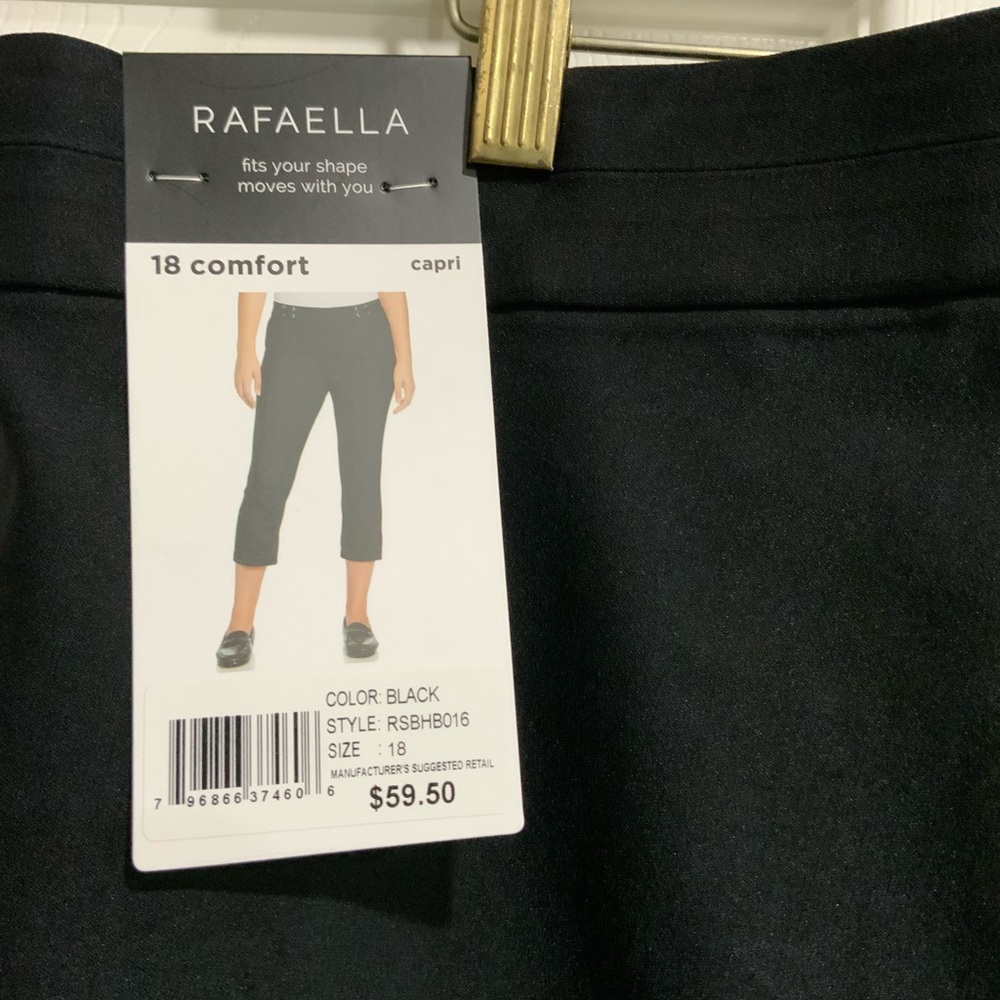 Rafaella Black Capri Pants